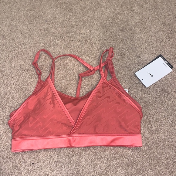 Nike sports bra - Picture 1 of 2